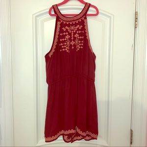 Detailed and cute romper!